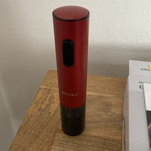 Electric Wine Opener NEW